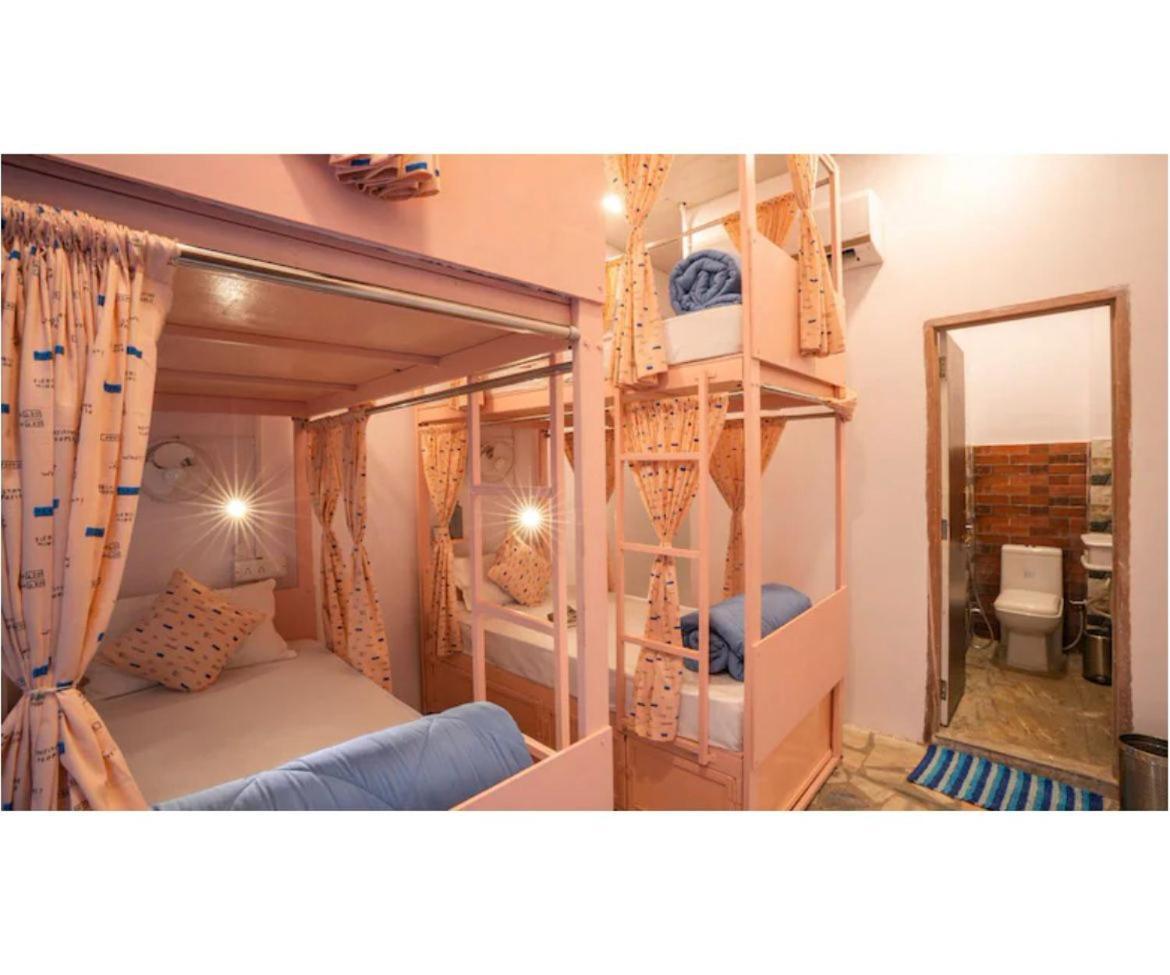 Unplanned Hostel Udaipur Esterno foto