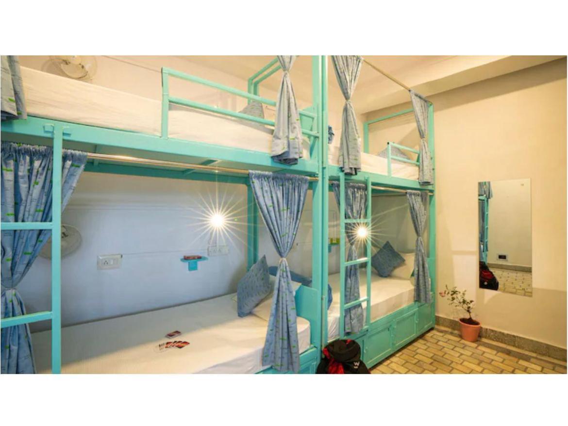 Unplanned Hostel Udaipur Esterno foto